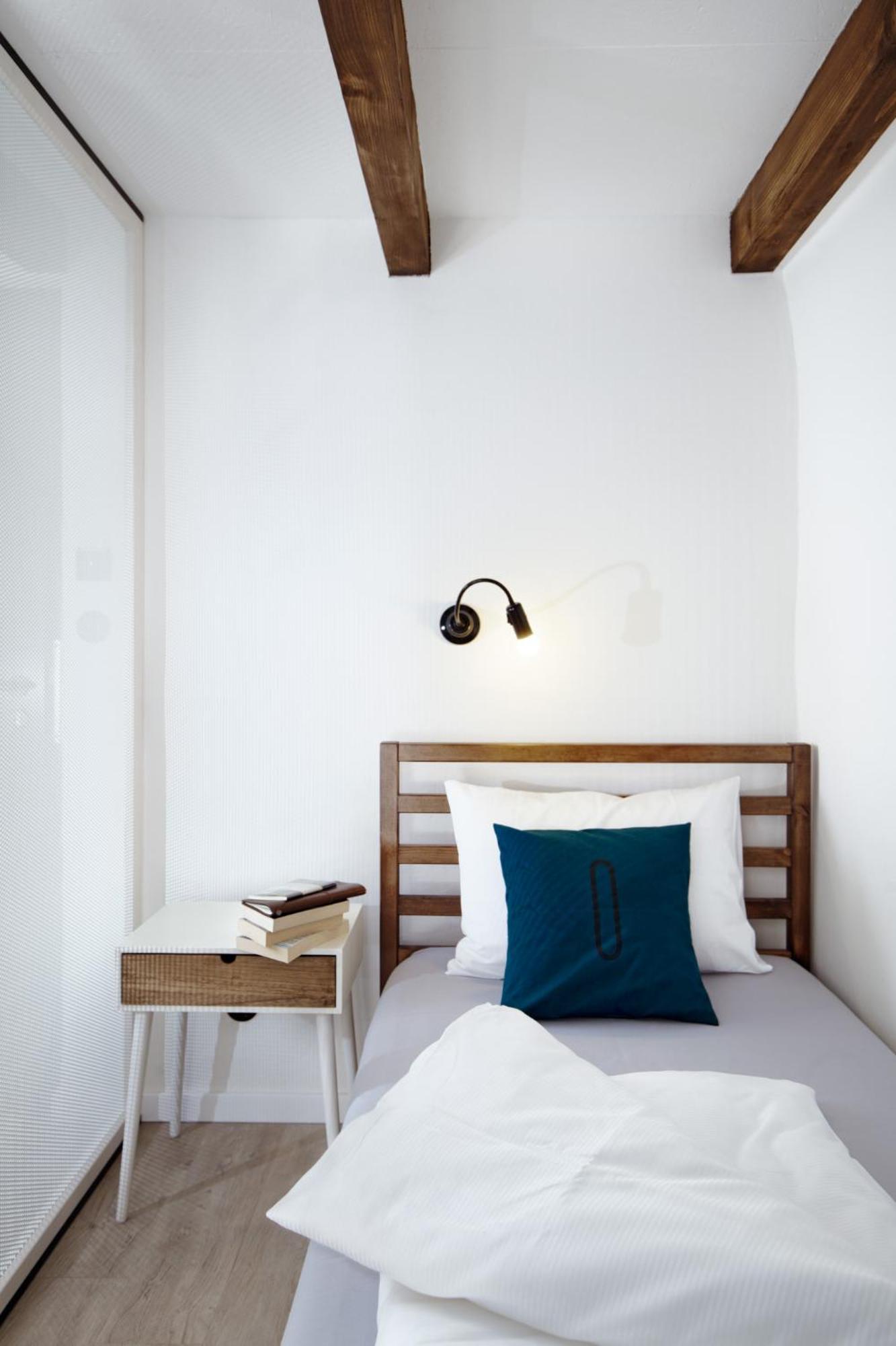 Long Story Short Hostel & Cafe Оломоуц Екстериор снимка